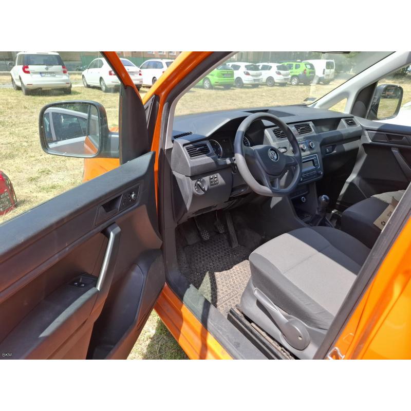 VOLKSWAGEN 2KN CADDY kistehergépjármű Frsz: RXB-760 FV-38-KH/2025 II kör