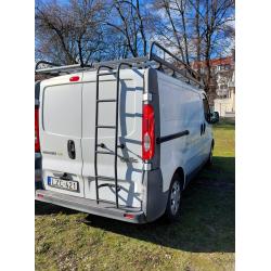 Renault Trafic kishaszongépjármű Frsz: LZC-421 FV-07-KH/2026