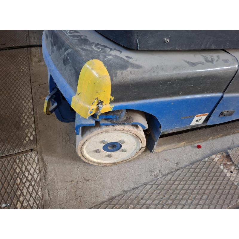 Upright MB26 önjáró, oszlopos elektromos emelőkosár csökkentett funkcionalitással történő értékesítése (FV-1-EE/2024/IV.))