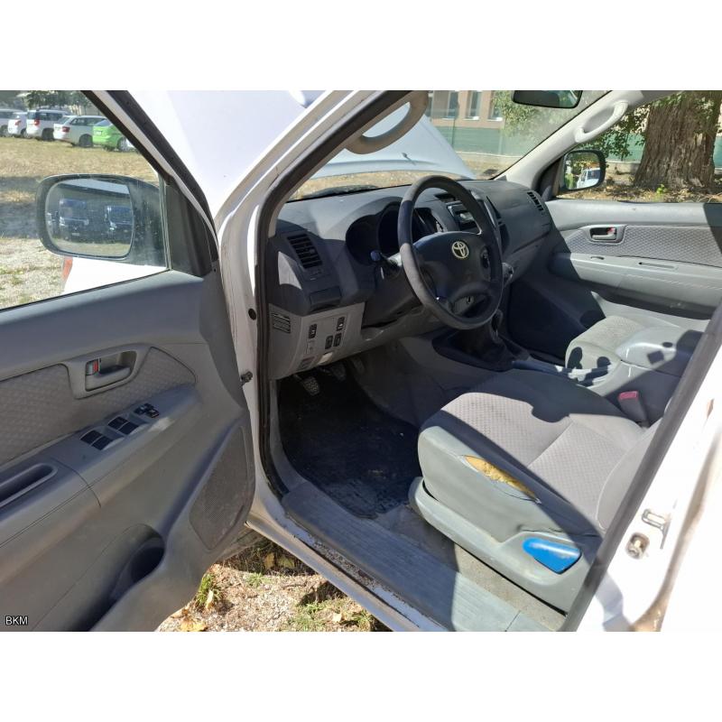 Toyota Hilux (Frsz: LNK-640) kishaszongépjármű értékesítése FV-54-KH/2025